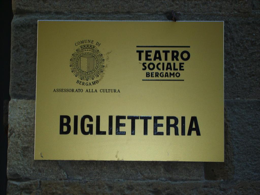 Il Teatro Βίλα Μπέργκαμο Εξωτερικό φωτογραφία